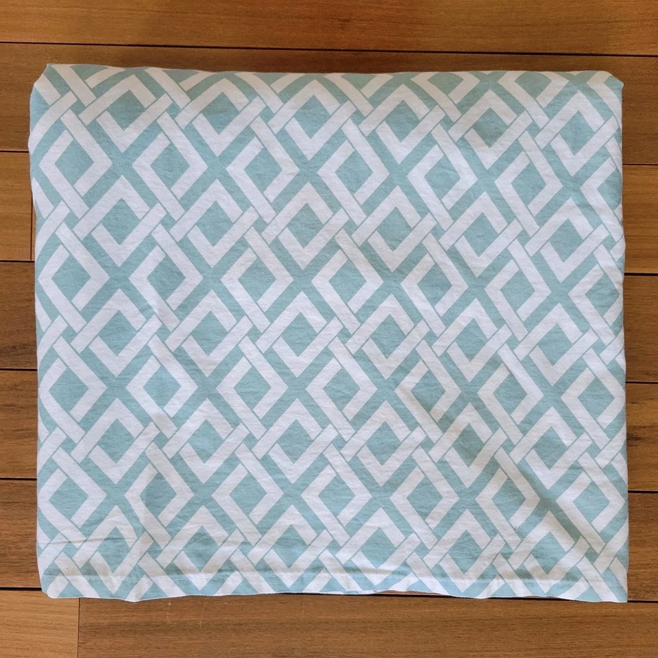 Falda de Cama Waverly Polvo Volantes Falda de Cama Verde y Blanco Geométrica King 15.5" Gota Foto 1 de 4