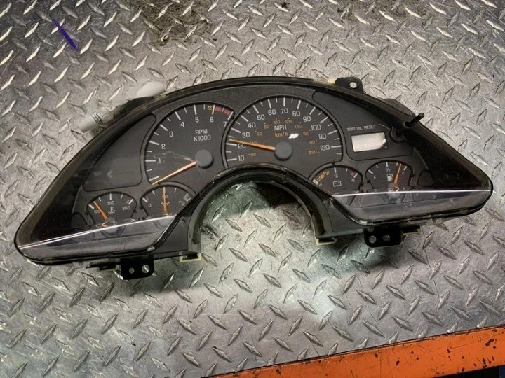 1999-2002 Pontiac Firebird Speedometer Instrument Gauge Cluster Assembly Oem Foto 1 de 4