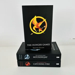 The Hunger Games Trilogy Books 1-3 Catching Fire, Mockingjay Suzanne Collins - Picture 1 of 9