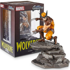Marvel X-Men Wolverine Classic Brown Suit action figure Diamond Select Gallery