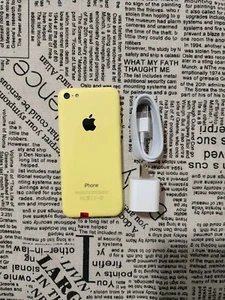 90% N ew Apple iPhone 5c Yellow 8/16/32GB Fully UNlocked Any Carrier Good - Afbeelding 1 van 7