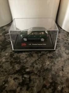 Model Power Mini 1:87 Scale Porsche Cayenne Turbo, Dark Green - Picture 1 of 1