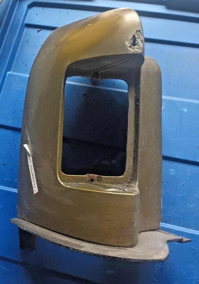 Extensión guardabarros delantero derecho GM 1972 Pontiac LOC-144SW Foto 1 de 4