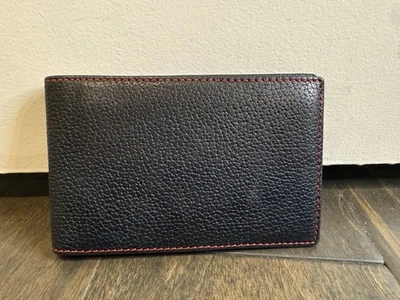 Cartera Coach Compact ID en Cuero Granulado - Negra y Roja. Plegable delgado. ¡LO ÚLTIMO! Foto 1 de 4