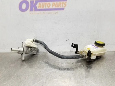 Infiniti QX60 19 2019 3,5 L cilindro maestro de freno Foto 1 de 4