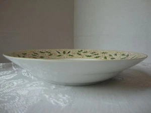 Gibson Royal Holly Christmas Soup Cereal Bowl (s) - Picture 1 of 1