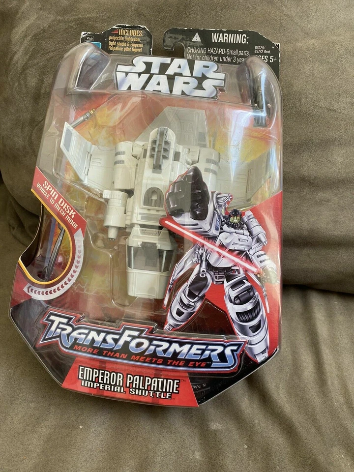 Hasbro Star Wars Transformers - Emperor Palpatine and Imperial Shuttle - Image 1 of 2