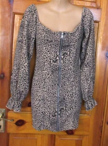 I SAW IT FIRST' BNWOT ANIMAL PRINT OFF THE SHOULDER BODYCON MINI DRESS SIZE 8 - Picture 1 of 3