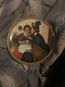 Vintage Society Of America Edwin M Knowles Red Covered Women Collection plate - Picture 1 of 2