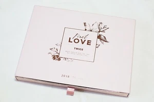 Twice 2018 Awards Season's Greetings First Love Full Set - Picture 1 of 8