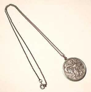 DE COLECCIÓN Colgante/COLLAR MEDALLÓN CHINO DRAGÓN ESTERLINA 18" Cadena - Imagen 1 de 4