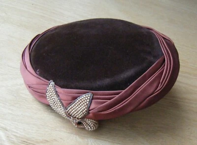 Vintage Women's Marshall Fields Burgundy Velvet Satin Hat Pearls Flechats France - Image 1 of 4