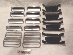 1971 MOPAR E-BODY BARRACUDA CUDA FENDER GILL LOUVER INSERT TRIM BEZEL BLEMISH - Picture 1 of 8