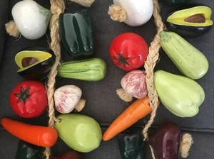 5 pezzi vintage di piccole verdure in ceramica vibranti a grandezza naturale su corda parete Brn - Foto 1 di 12