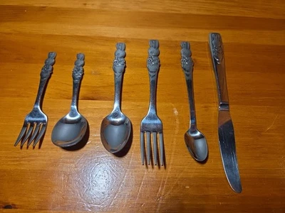 Vintage Peter Rabbit Utensils Oneida Stainless Children's Set of 6 RARE - Image 1 of 4
