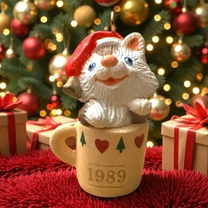 Vintage Hallmark Keepsake Mini Ornament Collectors Club 1989 Cat Sitting Purrty  - Picture 1 of 8