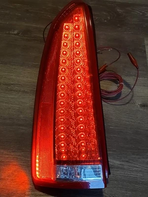 2006-2011 Cadillac DTS LH Driver Tail Light Lamp LED 15858151 (See Photos-wear) - Image 1 of 4