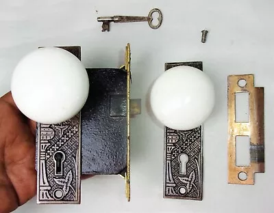 Antique Set EASTLAKE Backplates White Porcelain Door Knobs Mortise Lock W/ Key • 164.99$
