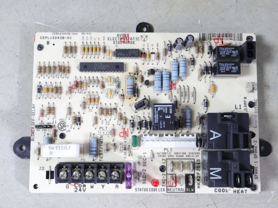 Carrier Bryant CEPL130438-01 Furnace Control Circuit Board HK42FZ013 - Image 1 of 4