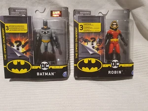 Figuras DC Batman y Robin + accesorios misteriosos nuevo/sellado Spinmaster - Imagen 1 de 4