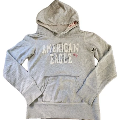 American Eagle 连帽衫 XS 灰色刺绣套衫纽约标志破旧 Y2K 学院风 — 第 1/4 张图片