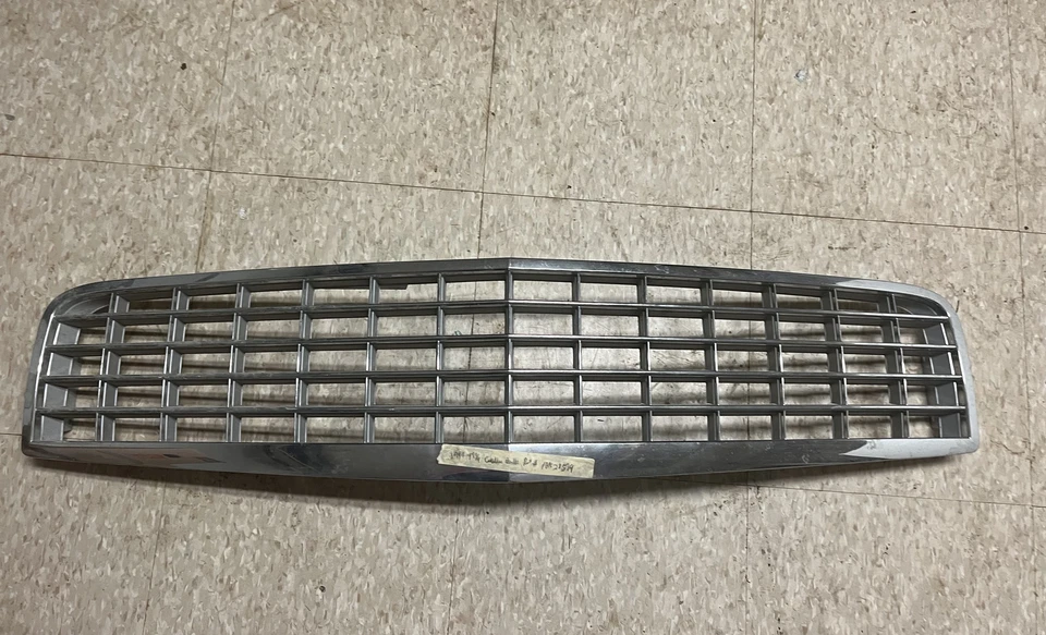 Cadillac Deville 1994-1996 parrilla OEM Foto 1 de 1