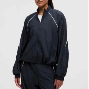 Lululemon License to Train Lightweight Jacket Black Size 6 , 8 Full Zip Elastic - Picture 1 of 23