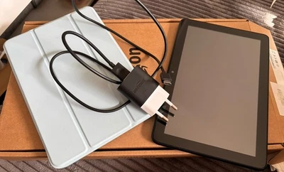 Amazon Fire HD 8 Tablet/32GB Schwarz - Bild 1 von 4