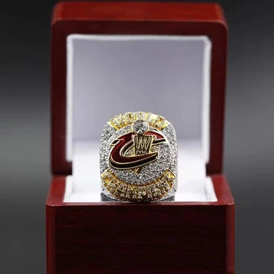 Cleveland Cavailers 2016 LeBron James Championship Ring w/ Championship ring Box - image 1 of 2