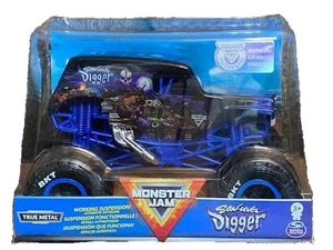 2020 NIP Monster Jam 1:24 SON UVA DIGGER Die cast Large Monster Truck - Picture 1 of 5