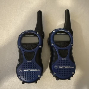 Pair of Motorola Talkabout T6400 2-Way Radios - Picture 1 of 4