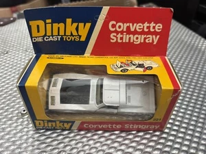 Vintage Dinky 221 Corvette Stingray car Diecast Model original box Free P&P - Picture 1 of 8