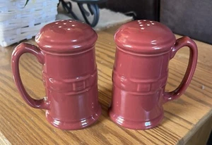 Longaberger Set of Stovetop Salt & Pepper Shakers-Paprika - Picture 1 of 6