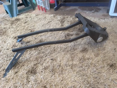 Cuadro portaequipajes trasero y placa base Yamaha FZ6 2004 Givi #KH35 Foto 1 de 4