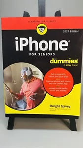 iPhone for Seniors for Dummies 2024 Edition (Softback) Dwight Spivey Brand New - Picture 1 of 16