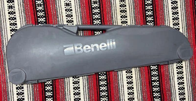 Estojo de transporte de espingarda rígida BENELLI, inserção de espuma plástico rígido cinza 38" - Imagem 1 de 4