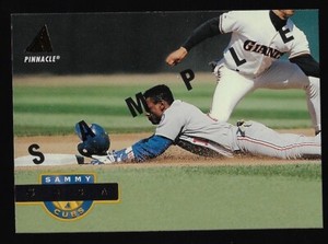 1994 Pinnacle #3 SAMMY SOSA Chicago Cubs
