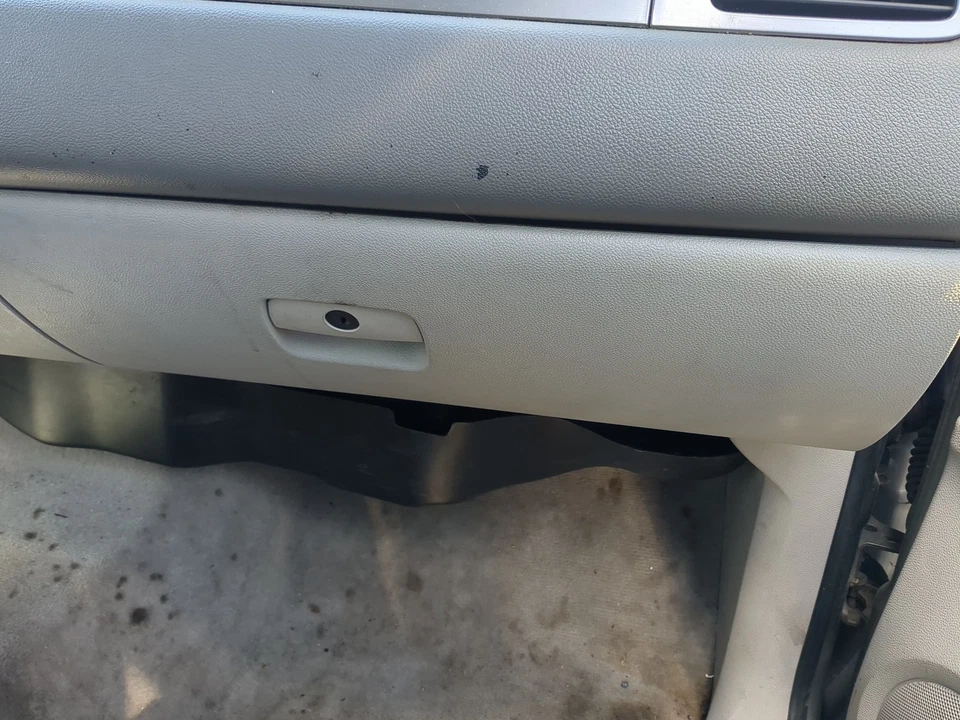 2007 Chevrolet Tahoe пассажирский перчаточный ящик дверь отсек для хранения PXLBW - Изображение 1 из 2