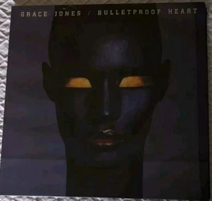 GRACE JONES - BULLETPROOF HEART- Vinile Lp33 1989 Ottime Condizioni. - Foto 1 di 8