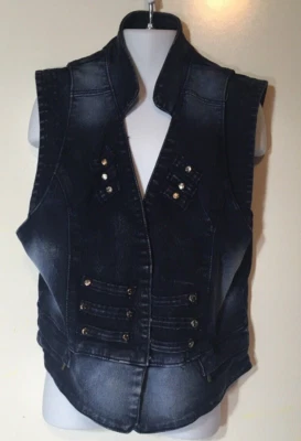 儿童棉质牛仔背心纽扣环口音。 尺寸 12 M/T2。 男孩或女孩 — 第 1/4 张图片