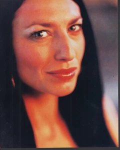 Claudia Black (Farscape) 8x10 color glossy photo - Picture 1 of 1