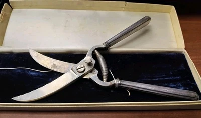 antique poultry shears - Image 1 of 2