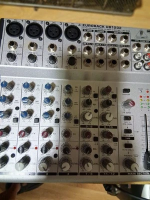 Behringer Eurorack UB1202 Ultra Low-Noise Design 12-Input 2-Bus Mic Line Mixer - Image 1 of 4