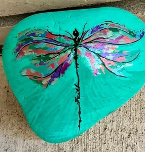 Hand Painted Art “Dragonfly With “faith” In Body in Acrylic Painted On a “rock” - Picture 1 of 15