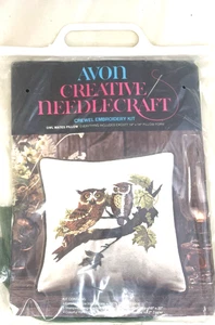 Vtg Avon Creative Needlecraft Crewel Embroidery Kit Owl Mates Pillow 14x14" 1973 - Picture 1 of 5