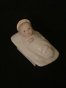 NEW…IN BOX….Lenox  Baby Jesus  2 Inches long … - Picture 1 of 6