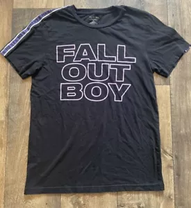Fall Out Boy T-Shirt Woman's Size Small MANIA TOUR 2018 Concert Tee Black Purple - Picture 1 of 7