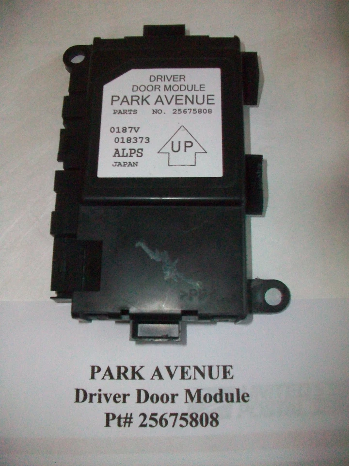 25675808 Concesionario Compra Buick Park Avenue 2001 Driver s Módulo de Puerta Foto 1 de 1