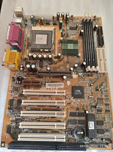Socket 370 Motherboard ABIT VL6 (Apollo Pro 133) ISA PCI AGP, CPU & 256M + Bonus - Picture 1 of 9