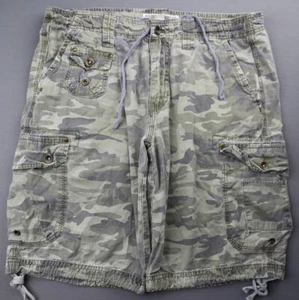 Herren Forever 21 Camouflage Cargo Shorts Kordelzug Grün Größe 32 - Bild 1 von 6